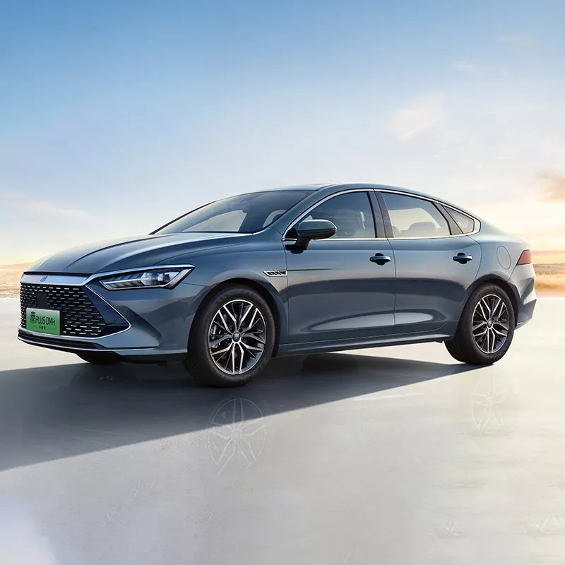 BYD Qin Plus DMI uuden energian ajoneuvo