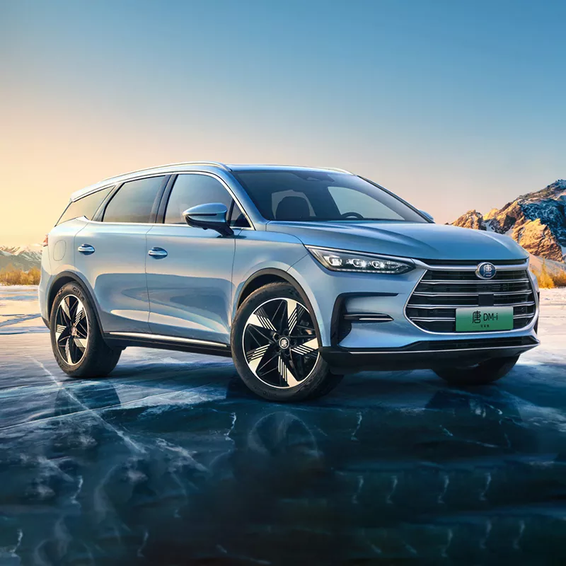 BYD Tang DM-i uusi energia-ajoneuvo